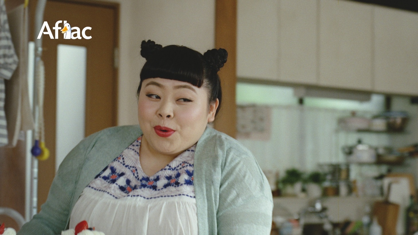 新CM「とある奥さま・妹の訪問篇」のワンシーン。