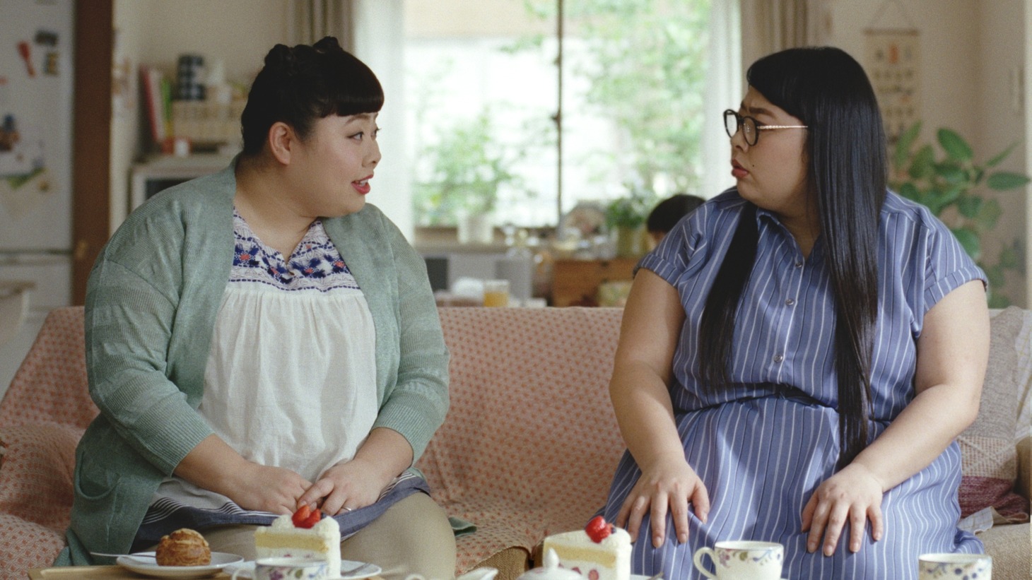 新CM「とある奥さま・妹の訪問篇」のワンシーン。