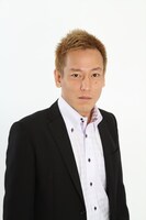 「ただいま、ゲーム実況中!!」に出演する、じゅんいちダビッドソン。