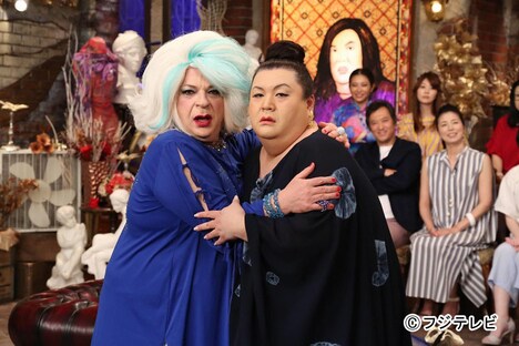 （左から）“イタリアのマツコ”ことプラティネットと、マツコ・デラックス。