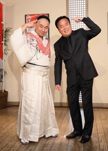 左からこぶしたかし、細川たかし。