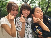 「にじいろジーン 開運☆福めぐり パワースポット15連発SP」に出演する、（左から）新山千春、飯豊まりえ、いとうあさこ。(c)関西テレビ