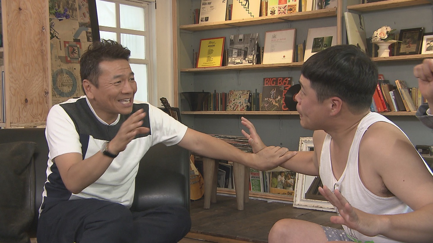 （左から）くりぃむしちゅー上田、タカアンドトシ・タカ。(c)中京テレビ