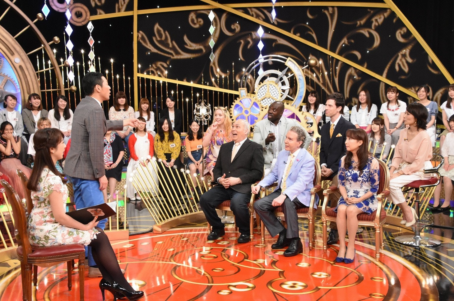 「1周回って知らない話」のワンシーン。(c)日本テレビ