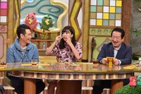 左からココリコ遠藤、藤田ニコル、草野仁。(c)読売テレビ
