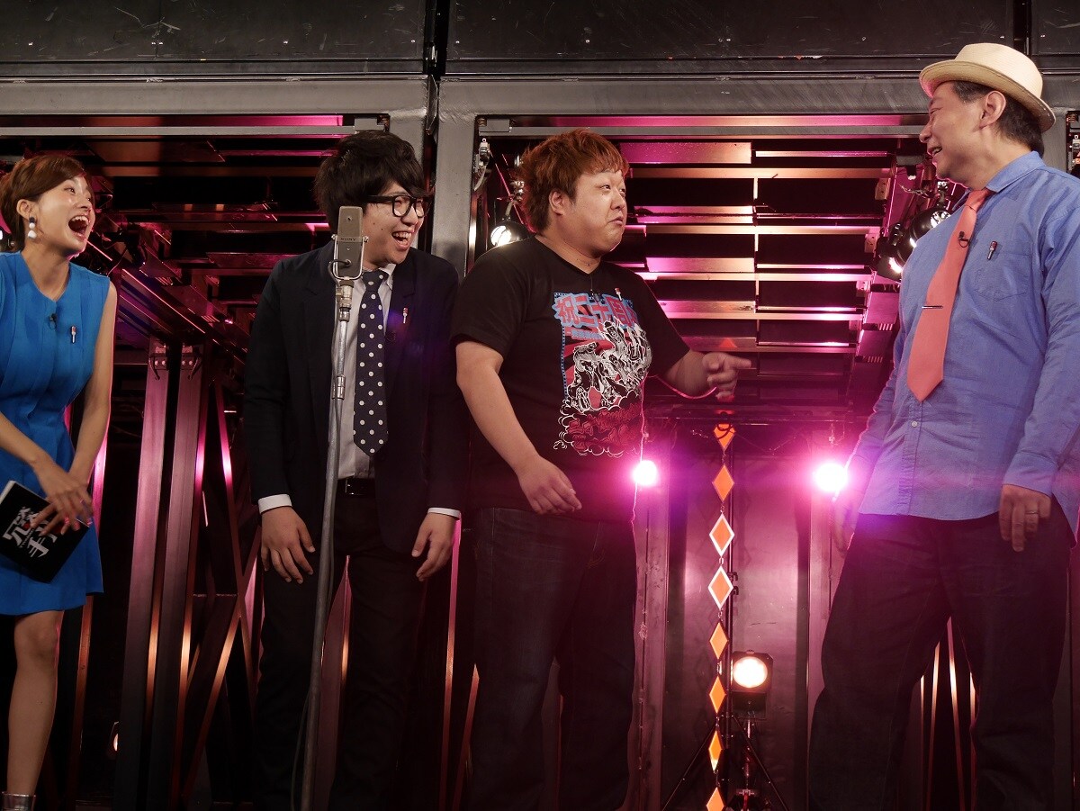 左から曽田茉莉江、ホタテーズ、鈴木おさむ。(c)BSフジ