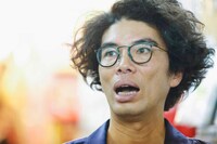 「未来から来た男」に出演する片桐仁。