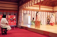 ヒット祈願の様子。