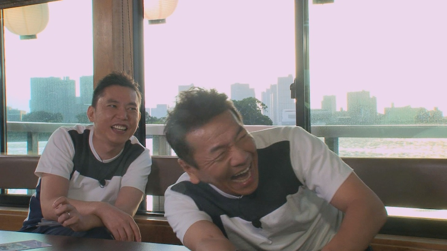 （左から）爆笑問題・太田、くりぃむしちゅー上田。(c)中京テレビ