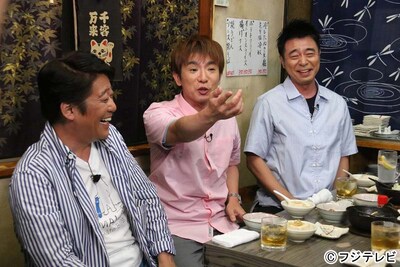 「ダウンタウンなう」の「本音でハシゴ酒」コーナーに出演する、よゐこと坂上忍（左）。