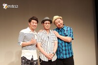 左からTKO木本、大杉漣、TKO木下。(c)テレビ大阪