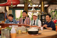 （左から）ダチョウ倶楽部、ナインティナイン岡村。(c)関西テレビ