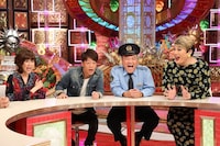 （左から）松本伊代、陣内智則、アンタッチャブル山崎、ナジャ・グランディーバ。(c)関西テレビ