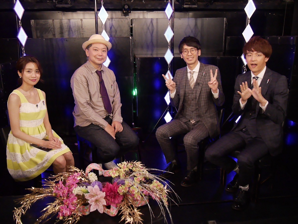 左から曽田茉莉江、鈴木おさむ、コマンダンテ。(c)BSフジ