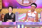 左から藤あや子、サンシャイン池崎。(c)日本テレビ
