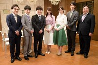 コント「ラストスピーチ」に出演する深田恭子（中央）。(c)NHK