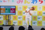 「SDGs-1グランプリ」に出演する、おばたのお兄さん。
