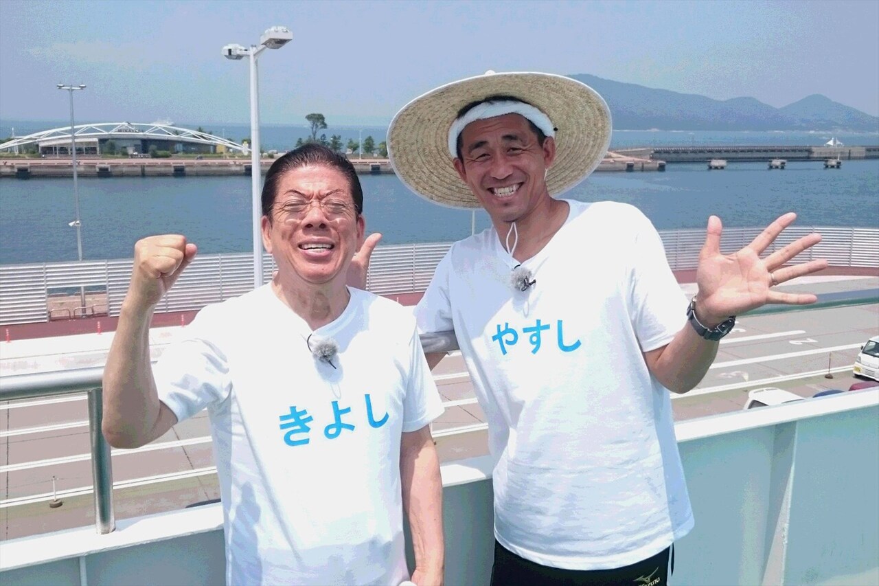 「やすしきよしの夏休み'17 わがまま爆笑珍道中！」に出演する（左から）西川きよし、石田靖。(c)関西テレビ