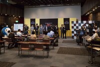 「アグレ お笑いバイアスロン2017」ファイナリスト会見の様子。