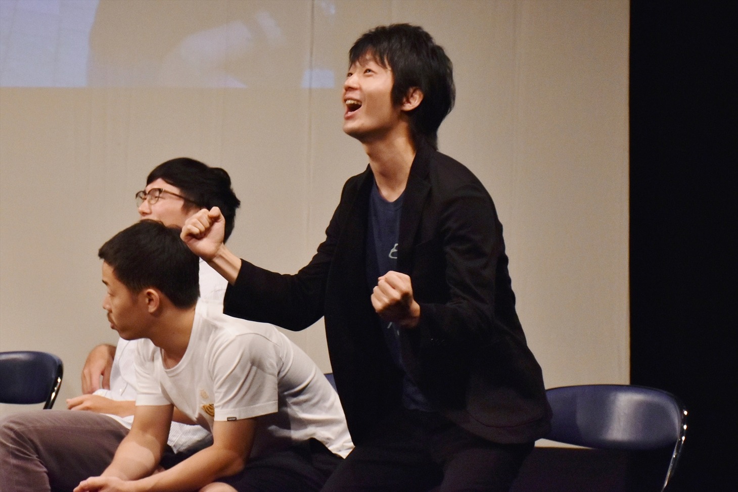 「原宿女子101人に聞きました 誰が一番タイプですか？」コーナーで優勝した卯月・木場。