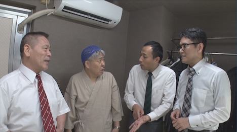 （左から）コント山口君と竹田君、ナイツ。(c)TBS