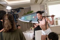 「モンスターハンター×ブライダルフェア」WebCM撮影中の様子。
