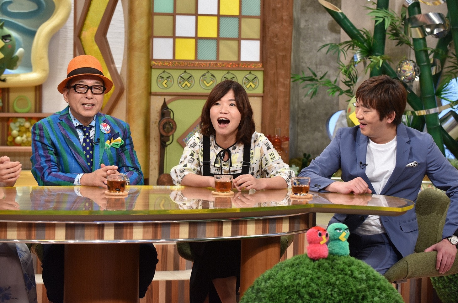 左から円広志、大久保佳代子、メッセンジャー黒田。(c)読売テレビ