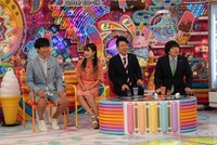 （左から）アンジャッシュ渡部、藤田ニコル、雨上がり決死隊。(c)テレビ朝日