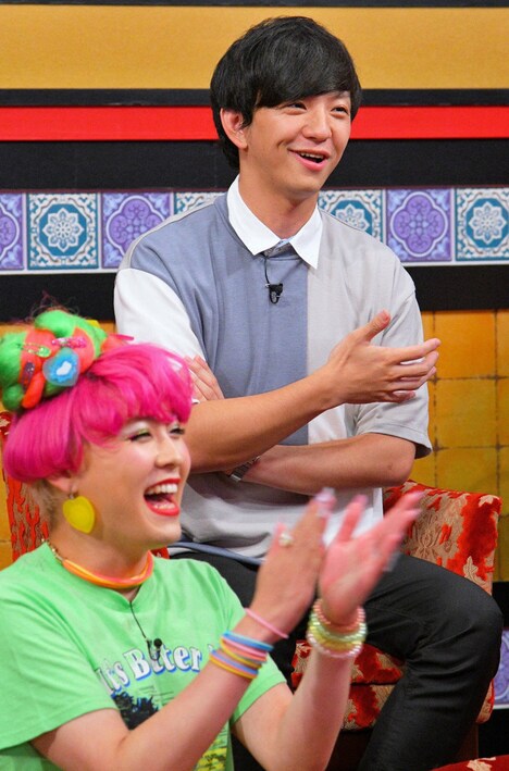 パンサー向井（右）(c)MBS