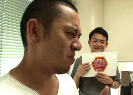 「当たり前クイズ」に出演する千鳥。(c)関西テレビ