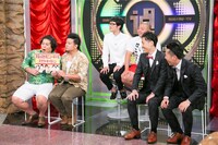 （左から）大自然、セルライトスパ、吉田たち。(c)ABC