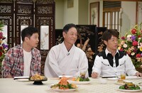 左から月亭方正、月亭八方、陣内智則。(c)読売テレビ
