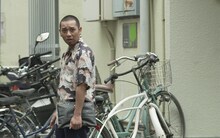 映画「桃とキジ」の千鳥・大悟出演シーン。