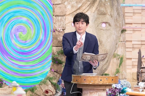 未確認プレゼンターの博多大吉。(c)NHK