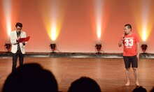 MCを務めたモグライダー。