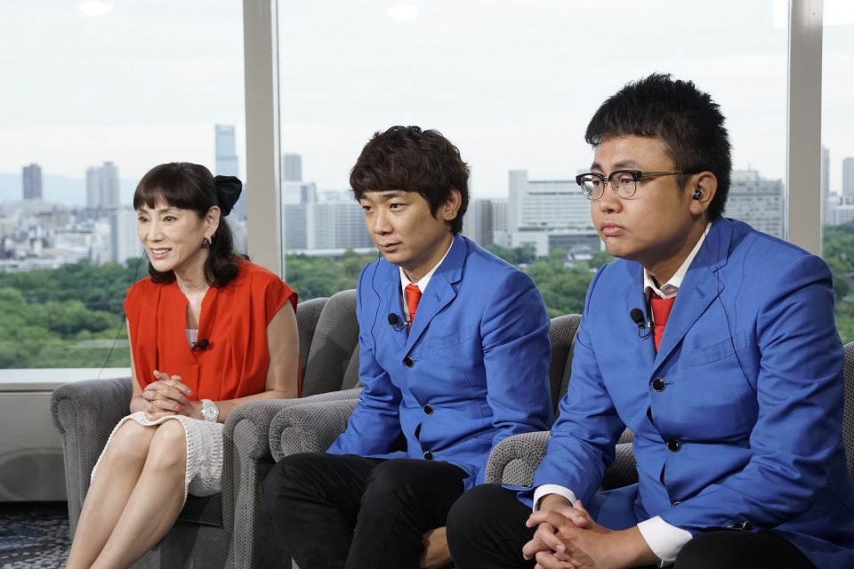 （左から）秋野暢子、銀シャリ。(c)関西テレビ