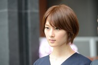 「脳にスマホが埋められた！」第9話のワンシーン。(c)読売テレビ