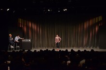 漫談を繰り広げるウエストランド井口。