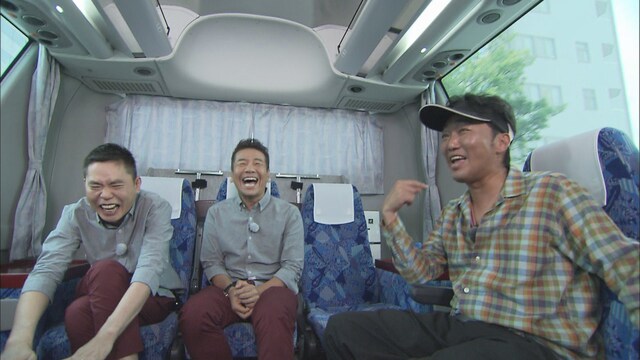 （左から）爆笑問題・太田、くりぃむしちゅー上田、スピードワゴン小沢。(c)中京テレビ