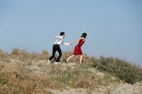 「風に濡れた女」より。