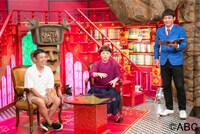 銀シャリ鰻（右）とナインティナイン岡村（左）、なるみ（中央）。