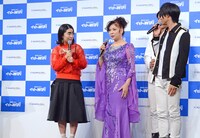 「イモトのWiFi」新CM発表会の様子。