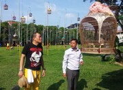 シンガポールを旅する千原せいじ。(c)読売テレビ