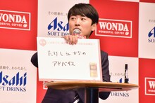 ビートたけしからアドバイスをもらったエピソードを、たけしのモノマネを交えて披露する劇団ひとり。