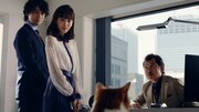 Y!mobileの新CM「英語にズキュン！」篇のワンシーン。