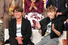 （左から）さまぁ～ず大竹、若槻千夏。(c)TBS