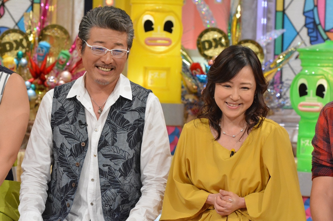 左から布川敏和、つちやかおり。(c)読売テレビ