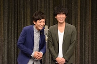 とろサーモン村田（左）とカナリア安達（右）。
