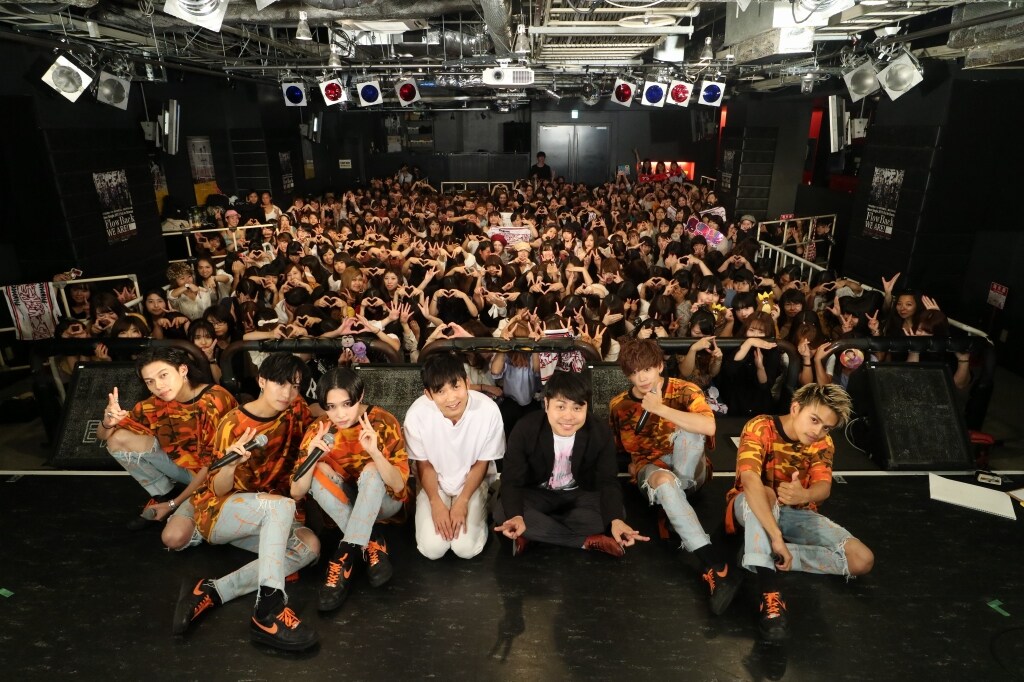 FlowBackのイベントにノンスタ登場、石田が“テロントントン体操”