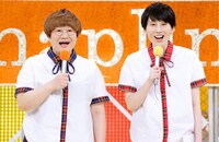 「ピックアップアーティスト」コーナー進行役のハリセンボン。